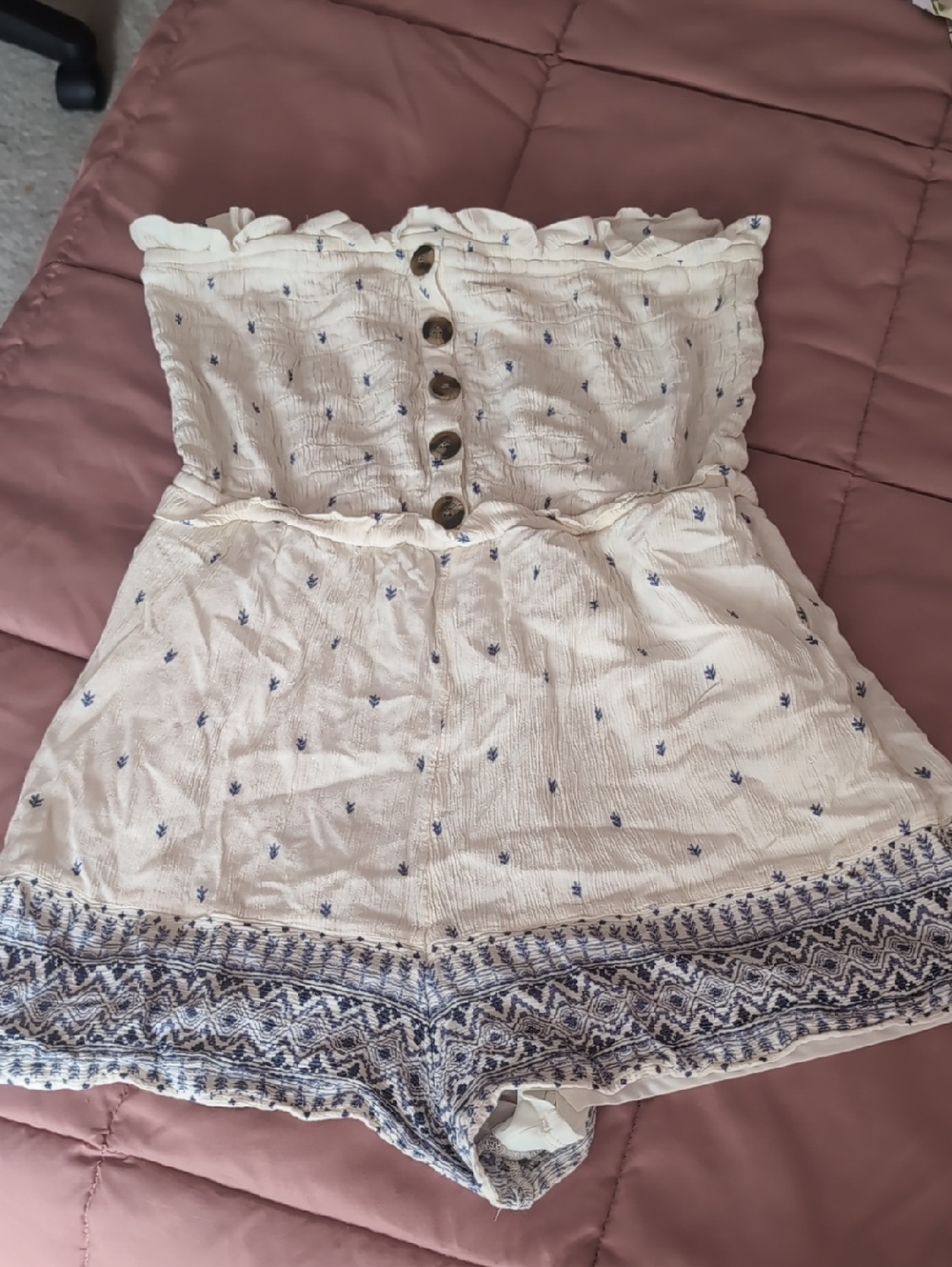 American Eagle Outfitters Large Cream Strapless Romper with Blue Pockets